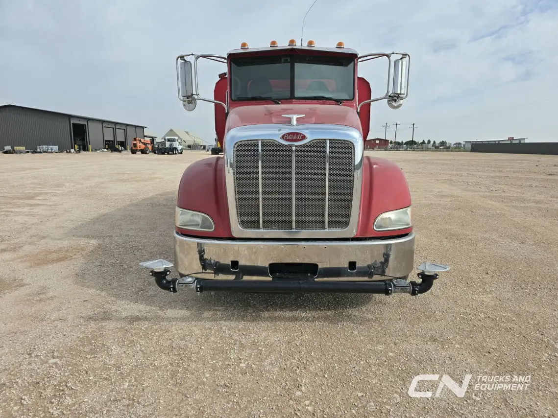 2014 Peterbilt 384
