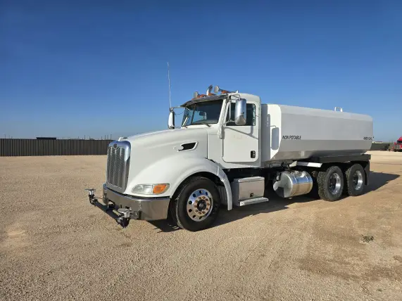 2012 Peterbilt 386