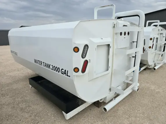 2000 Gall Water Tank