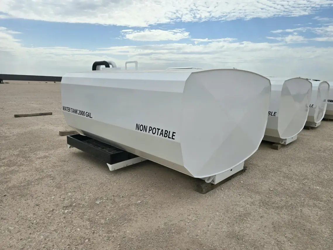 2000 Gall Water Tank