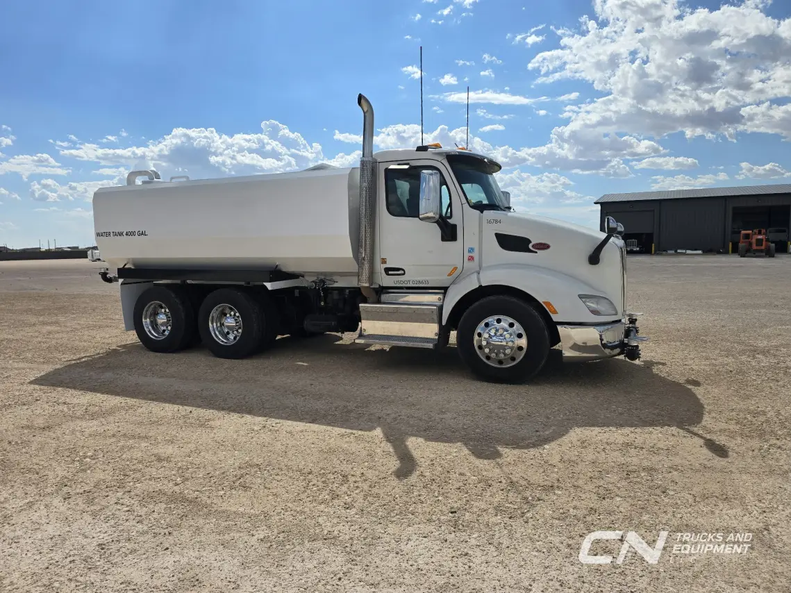 2016 Peterbilt 579